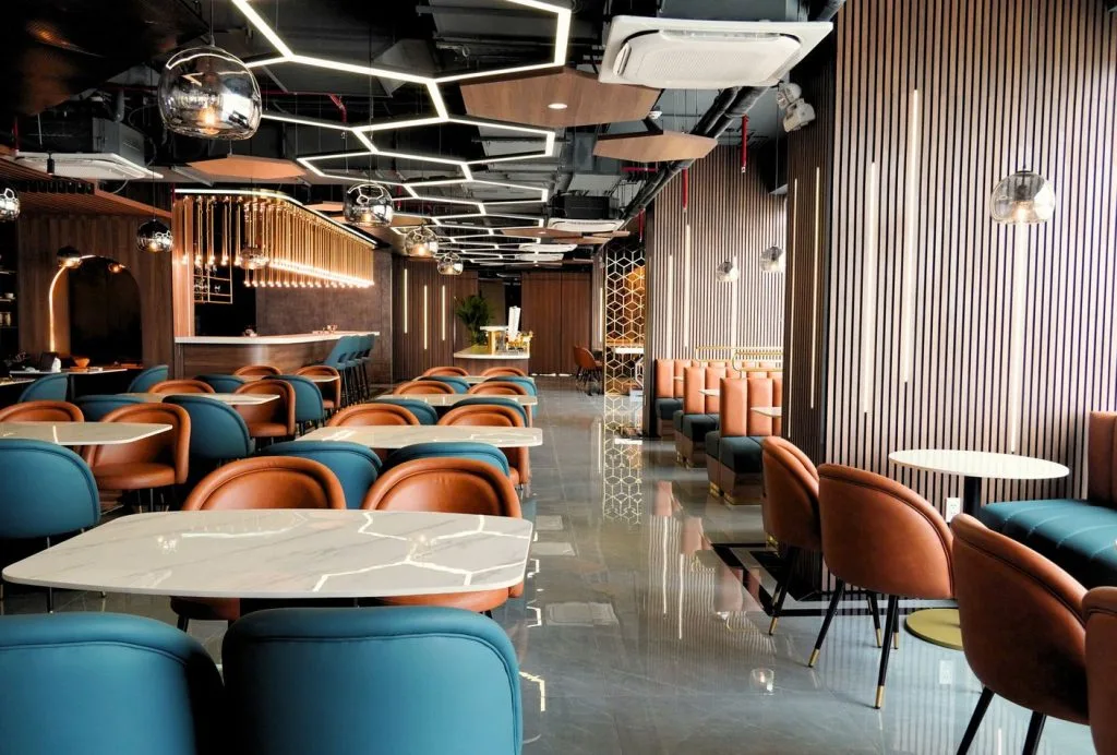 Nhà hàng 4 sao Bcons